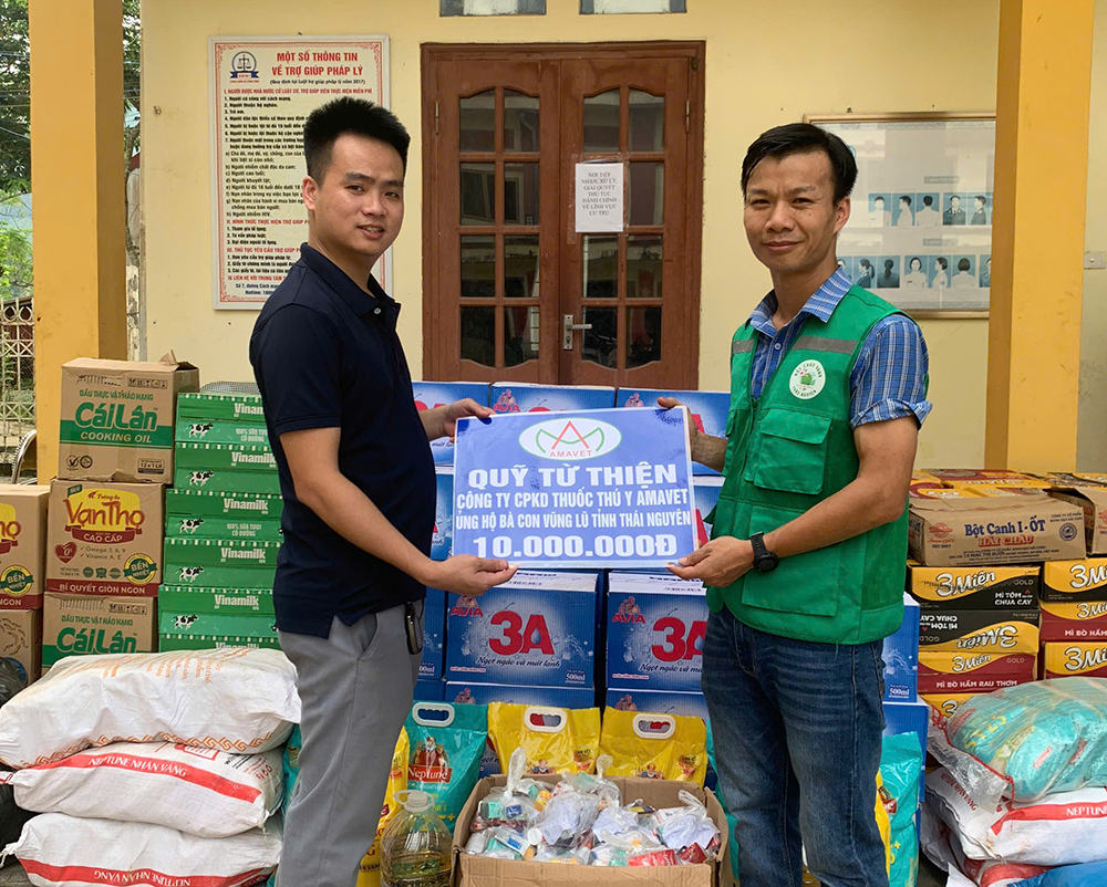 Amavet chung tay hỗ trợ bà con vùng lũ Thái Nguyên sau bão số 11 Matmo